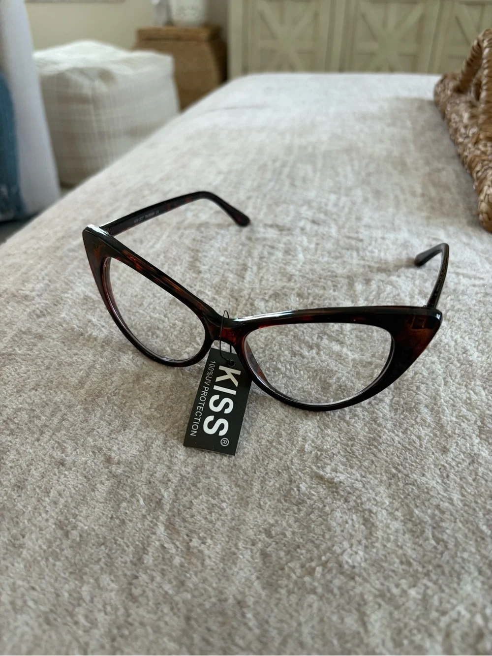 KISS Women's Tortoiseshell Cat Eye Glasses - Brown New